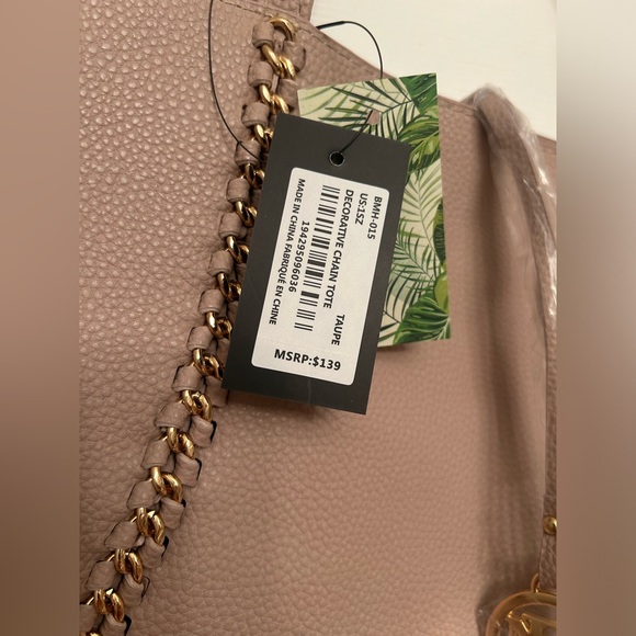 NWT Badgley Mischka Decorative Chain Tote - Picture 6 of 8